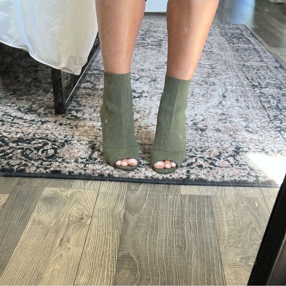 Aldo’s Olive Green heels